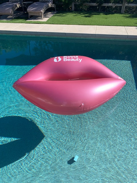 Rinna Beauty Pool Float