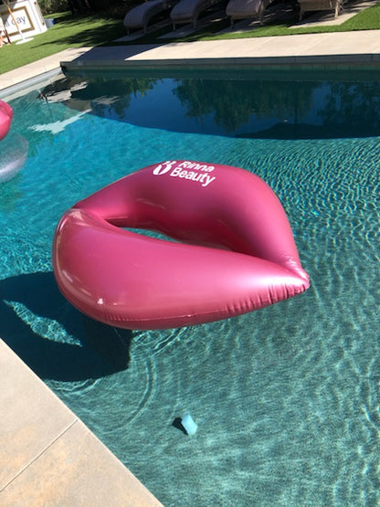 Rinna Beauty Pool Float